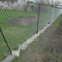 Jak zrobić ogrodzenie z siatki: 10 kroków do idealnego płotu