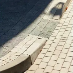 Jaki spadek na kostce brukowej? Poznaj idealne nachylenie