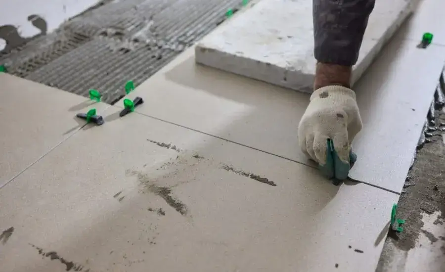 Zdjęcie Co to jest glazura i terakota? Różnice, zastosowania i porady