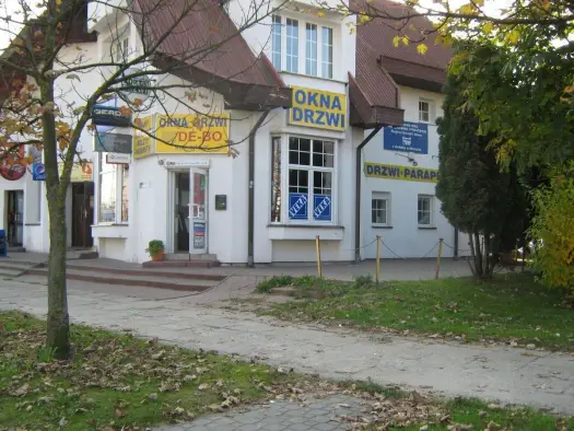 Przegląd salonów okien i drzwi w Olsztynie